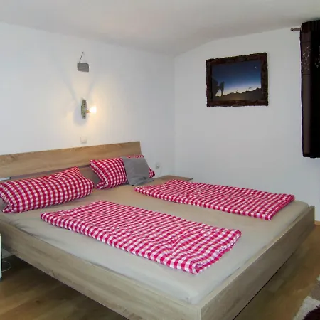 Apartment Margret - Lfd125 By Interhome *